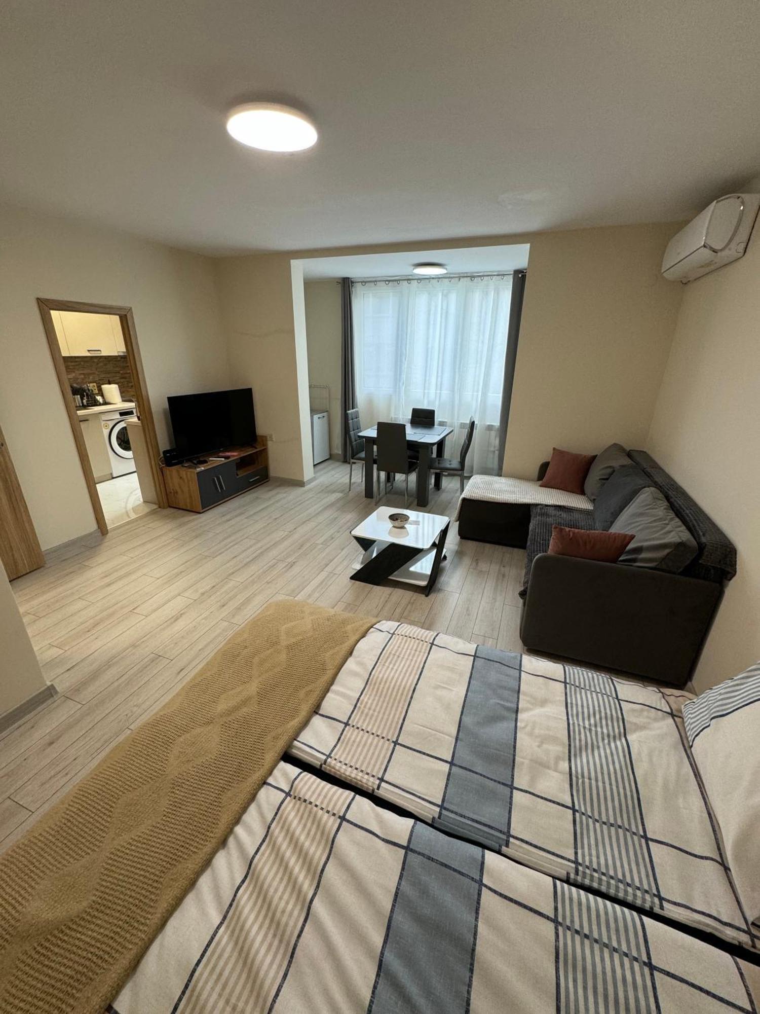 Refurbished Apartment In A Quiet Area Sofia Bagian luar foto