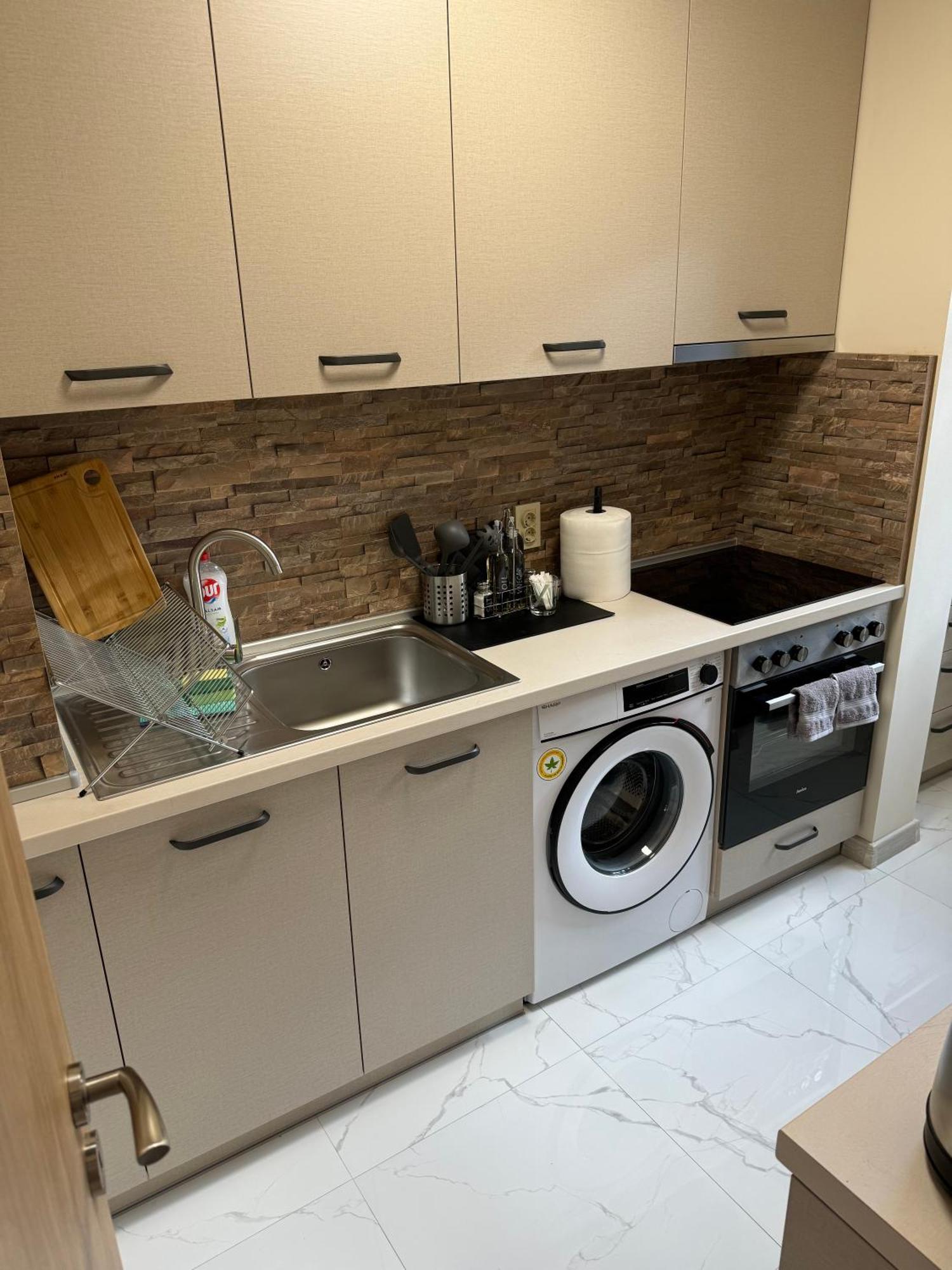 Refurbished Apartment In A Quiet Area Sofia Bagian luar foto